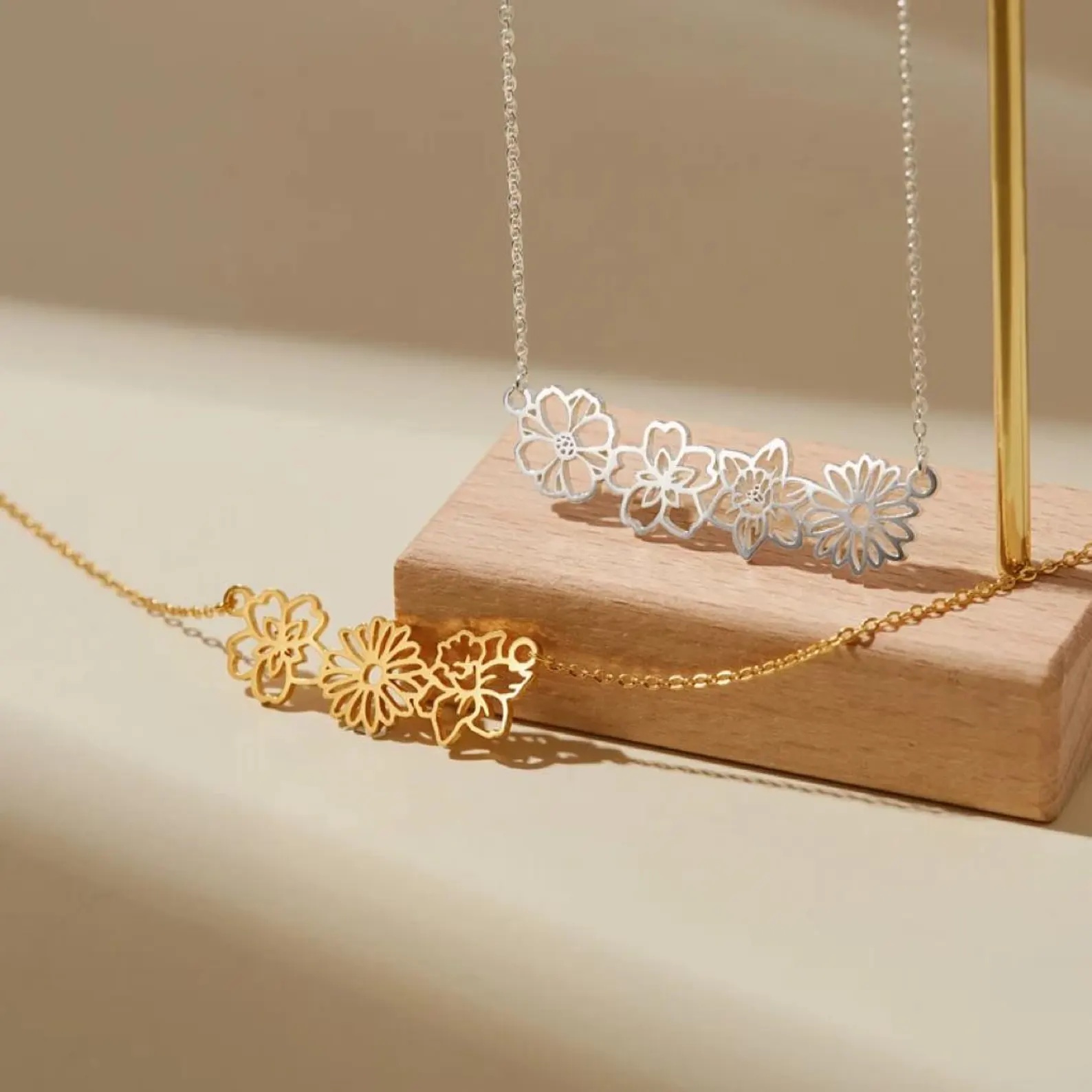 여자를위한 Amaxer 사용자 정의 여러 출생 꽃 목걸 - Birth Flower Necklace 리뷰 및 가격